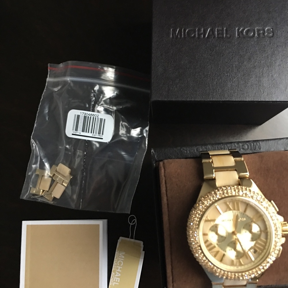 Michael Kors Authentic - image 5